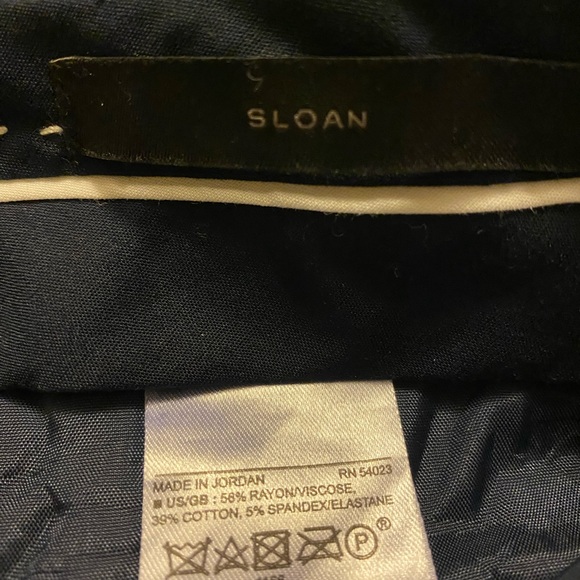 Dark blue & white polka dot Sloan ankle fit Banana Republic pants (size 4). - Picture 4 of 11